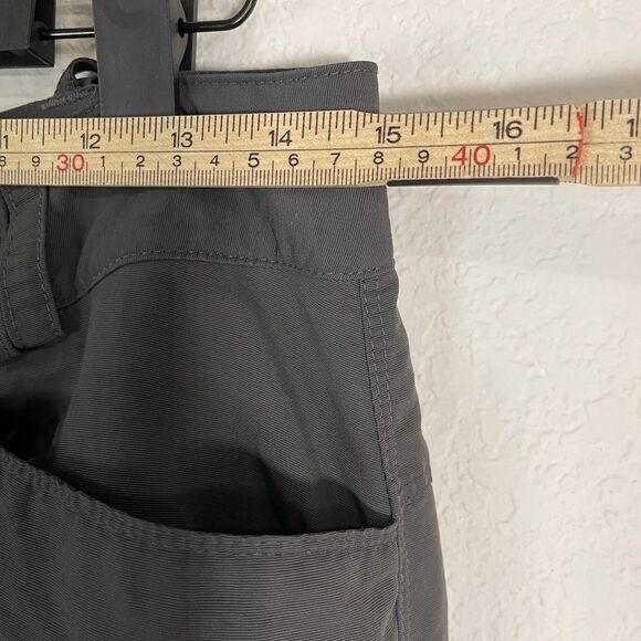 Womens North Face Convertible Pants Shorts Zip Off Hiking Walk Size 8 Gray - Picture 10 of 15